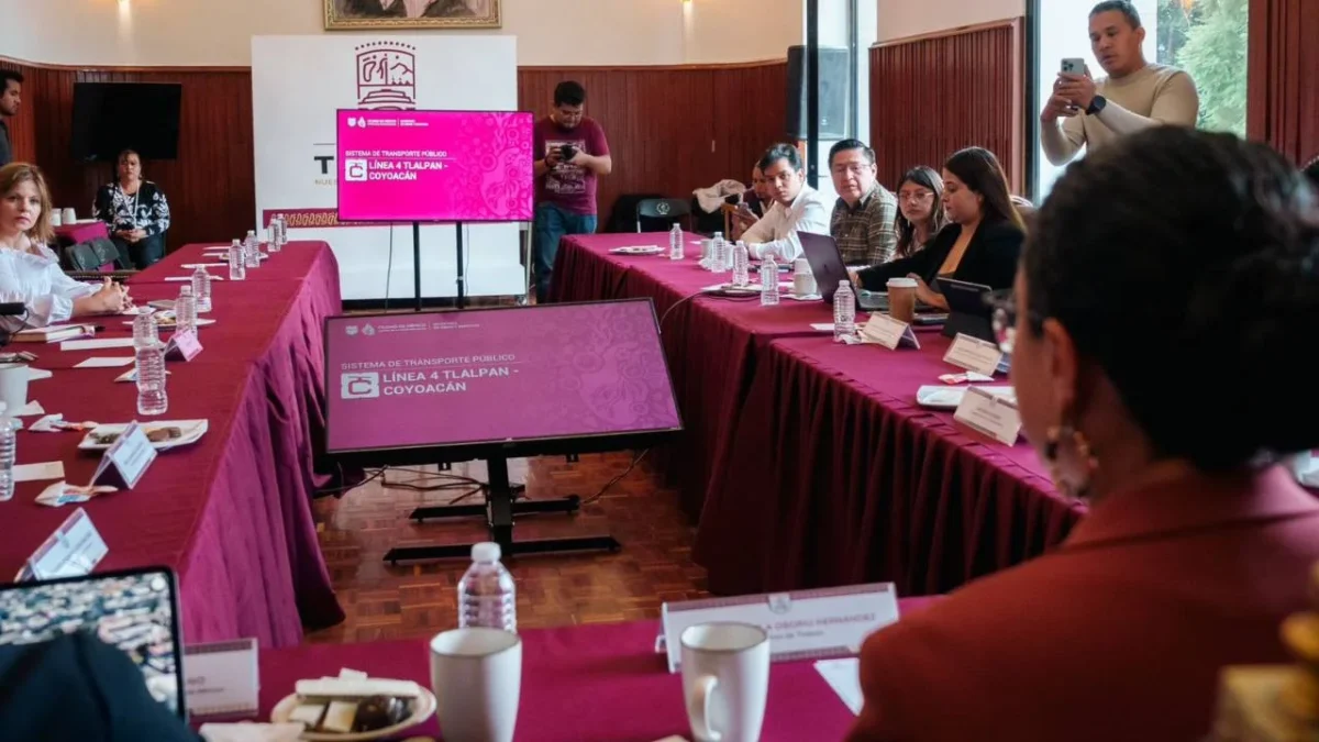 Autoridades capitalinas y de la alcaldía Tlalpan definen proyecto de la Línea 4 del Cablebús.