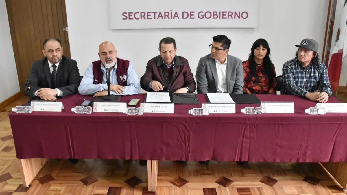 Autoridades de la CDMX y cerveceros artesanales firman convenio de colaboración.
