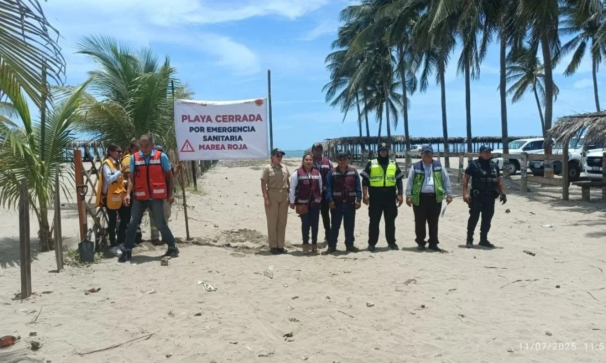 Autoridades de Tabasco cierran las Playas de Centla por la Marea Roja