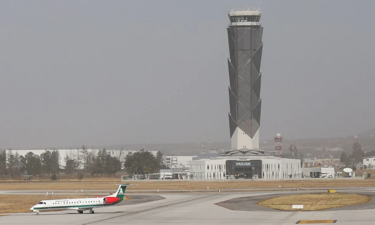 Aviación funciona bien en AIFA, no hay razón para sanción de EU: Sheinbaum