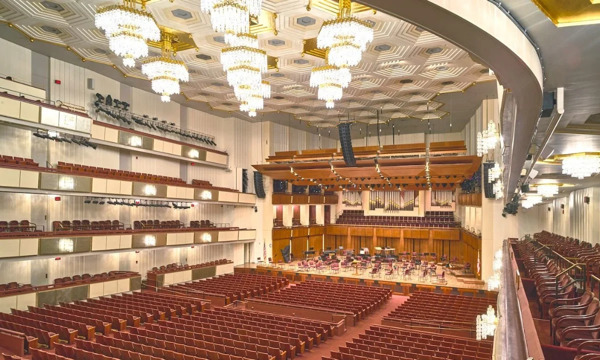 Una comisión de EE. UU. aprobó renombrar la sala de ópera del Kennedy Center como Primera Dama Melania Trump.