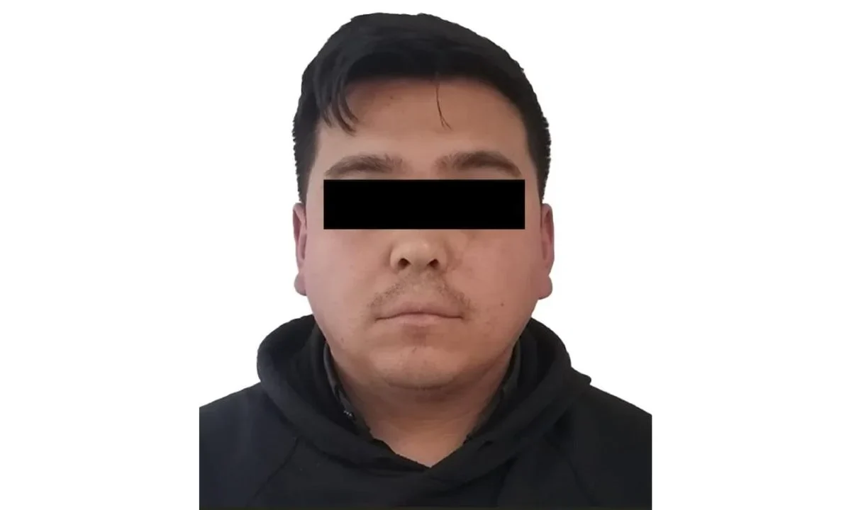 Detienen a sacerdote acusado de presuntamente abusar de dos menores en Atlacomulco.
