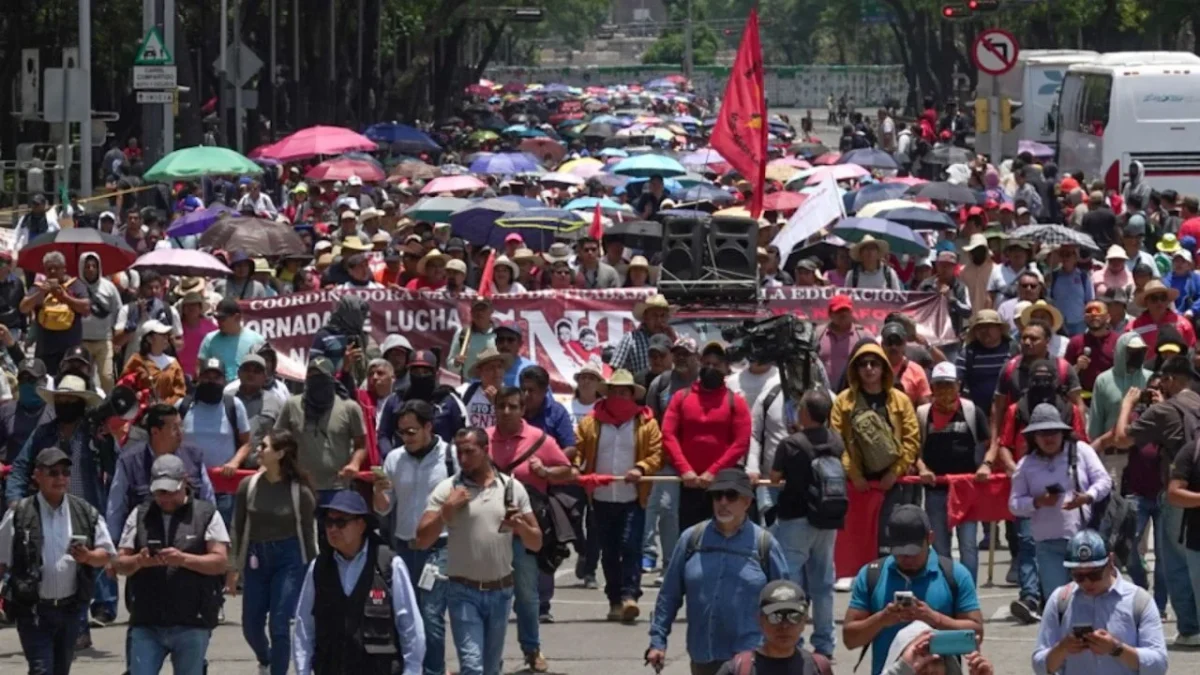 La CNTE realizará megamarcha en la CDMX y amenaza con retomar plantón.