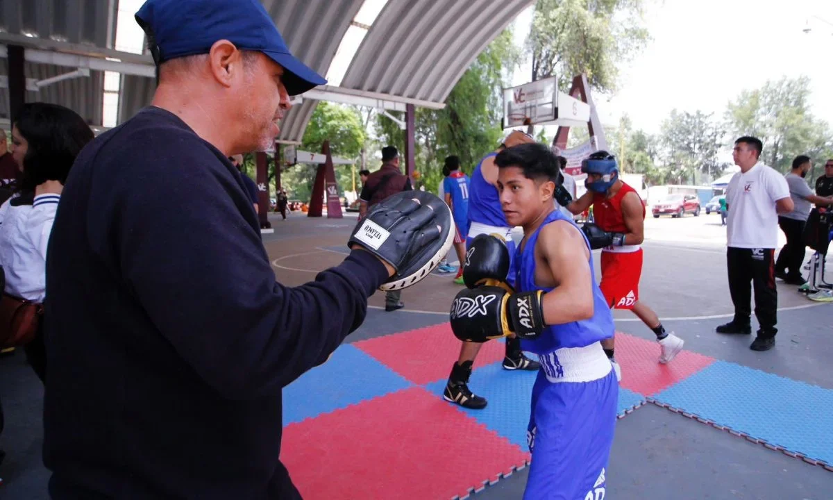 Con apoyo de la alcaldía Venustiano Carranza, arrancó la 28ª edición del Mundialito Deportivo Callejero, con hasta 700 participantes.