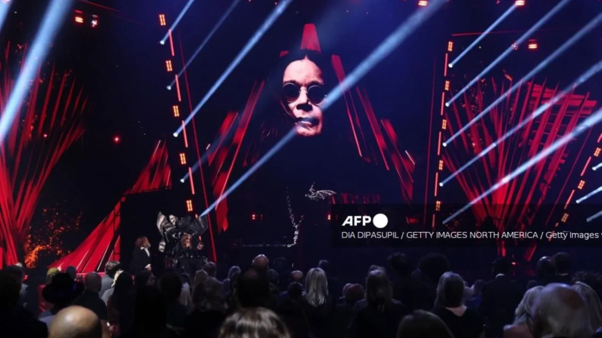 Ozzy Osbourne, leyenda del heavy metal y vocalista de Black Sabbath.