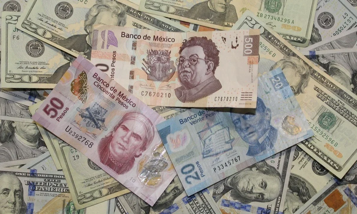 ¿Cuánto cobran los bancos en México por transferencias internacionales?