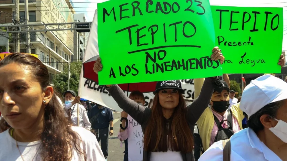 Diputados locales de Morena abren diálogo con locatarios de mercados públicos de CDMX para atender sus demandas.
