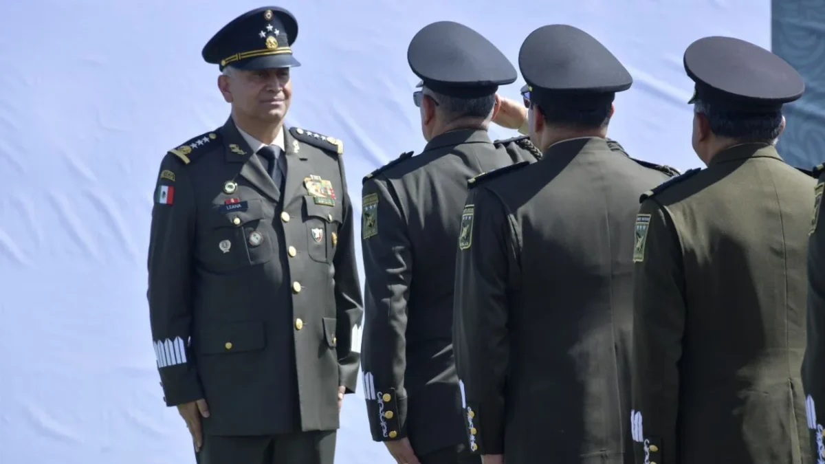 Este martes, el general Francisco Jesús Leana Ojeda asumió el cargo de comandante del Ejército Mexicano, en relevo del general Norberto Cortés Rodríguez.