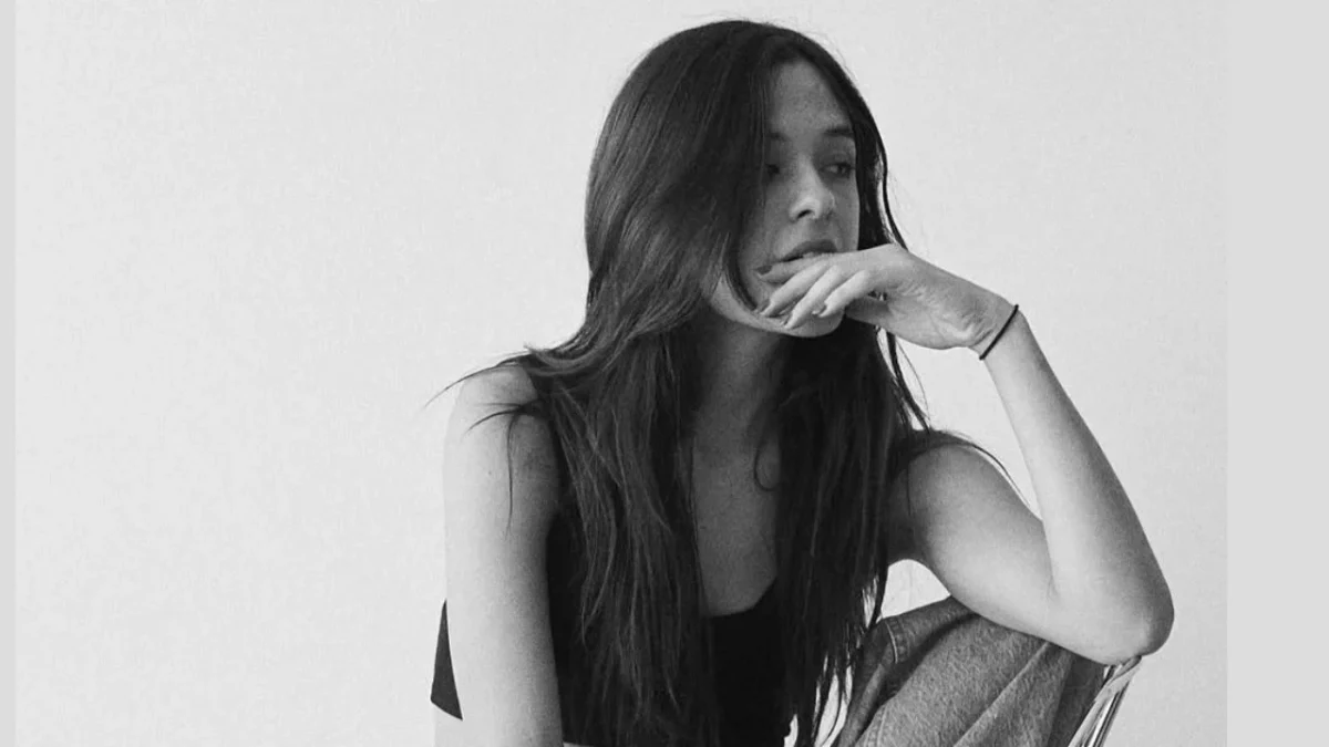 Valeria Santaella, hija del actor Sergio Sendel, debuta en la pantalla chica en la telenovela 'Amanecer' con el total respaldo de su padre.