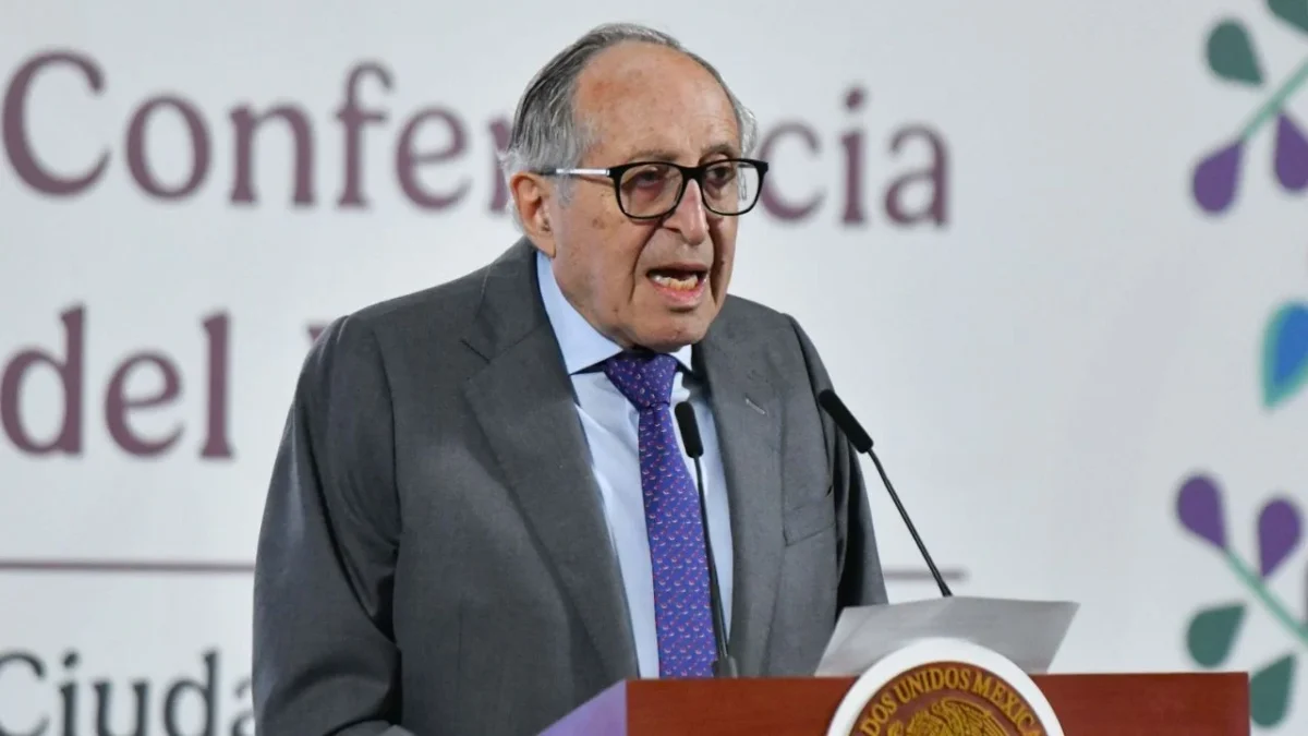 El secretario de Salud, David Kershenobich informó que la dependencia a su cargo tiene registrados “cerca de 30 casos” de la enfermedad del gusano barrenador en humanos, lo que significa que este padecimiento ha aumentado cuatro veces desde finales de mayo cuando se tenían registrados seis casos.