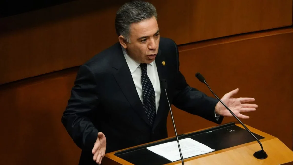 Enrique Inzunza, senador morenista por Sinaloa, rechazó vínculos de su partido con el narcotráfico.