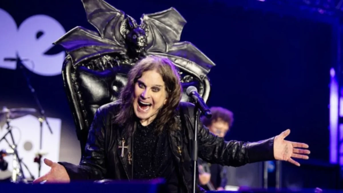 Tras la muerte de Ozzy Osbourne, estas son las 10 canciones que no debes dejar de escuchar como parte de su legado al heavy metal.