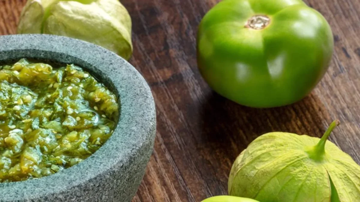 Mira el precio del tomate verde, según Profeco