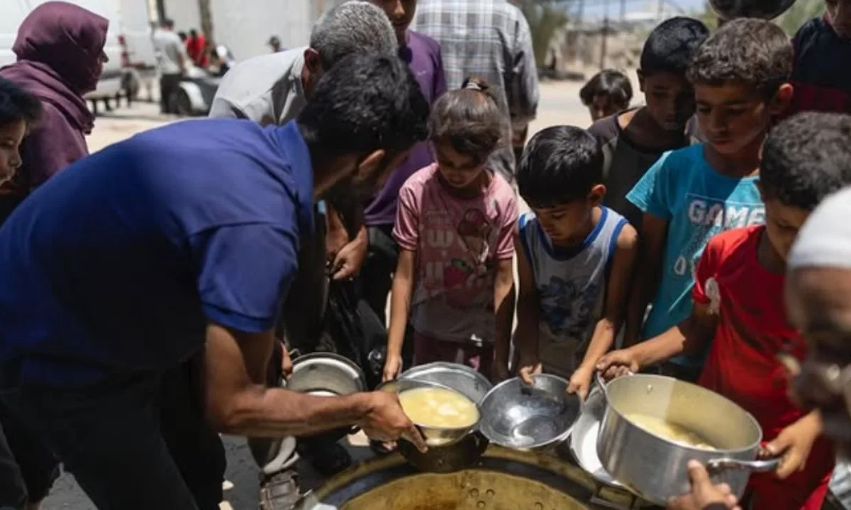 Aunque Israel anunció rutas seguras, el chef advierte falta de claridad y protección para el ingreso de alimentos. Preguntar a ChatGPT