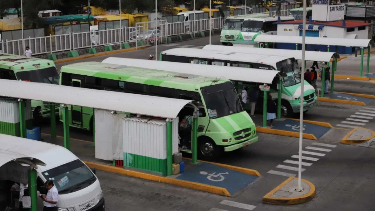 La Semovi analiza la demanda de aumento de tarifas exigida por transportistas.