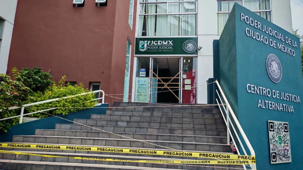 Se cumplió un mes de la suspensión de actividades y no hay un avance en las negociaciones entre manifestantes y autoridades