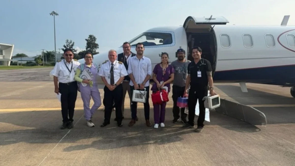 El Issste traslada vía aérea de Veracruz a la Ciudad de México (CDMX), a menor con quemaduras.
