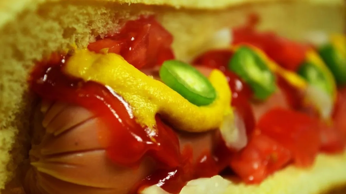 Al interior de una sucursal de Costco en Nuevo León, muere una mujer por comer un hotdog.