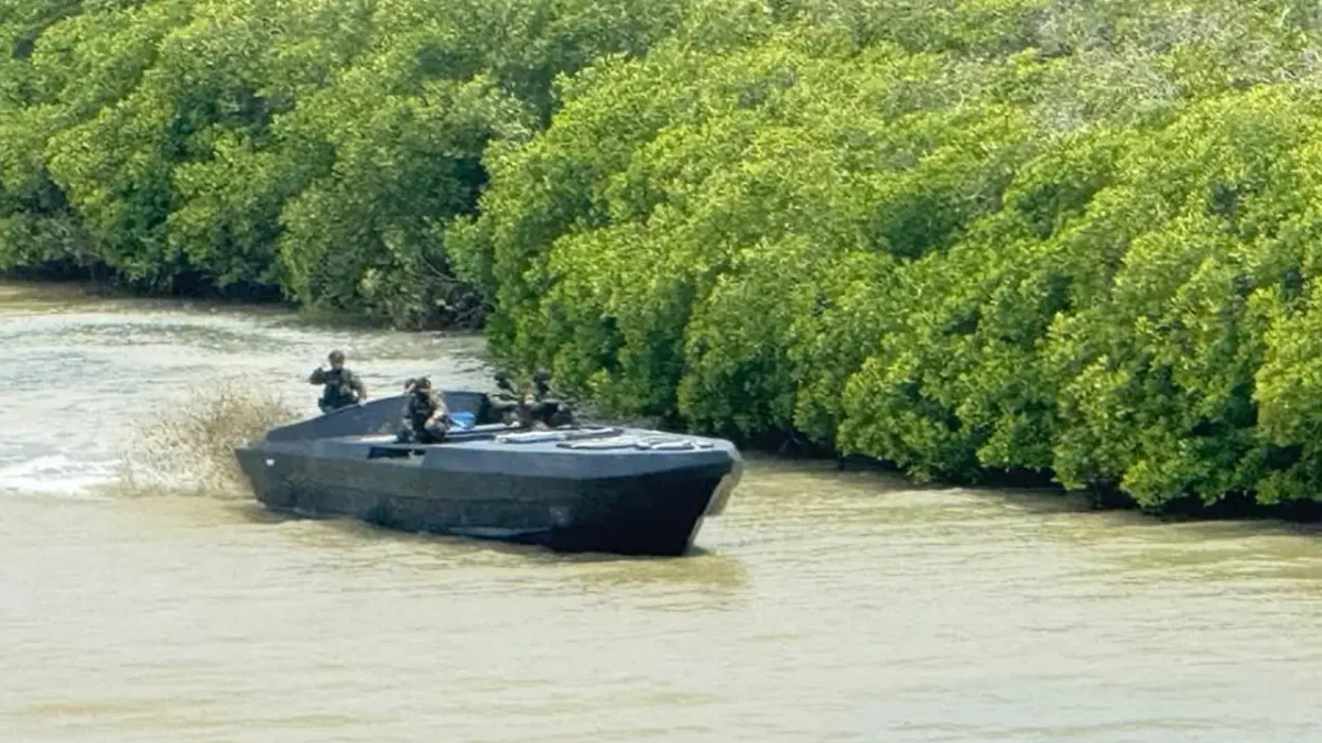 incautación de un narcosubmarino no tripulado en el mar Caribe