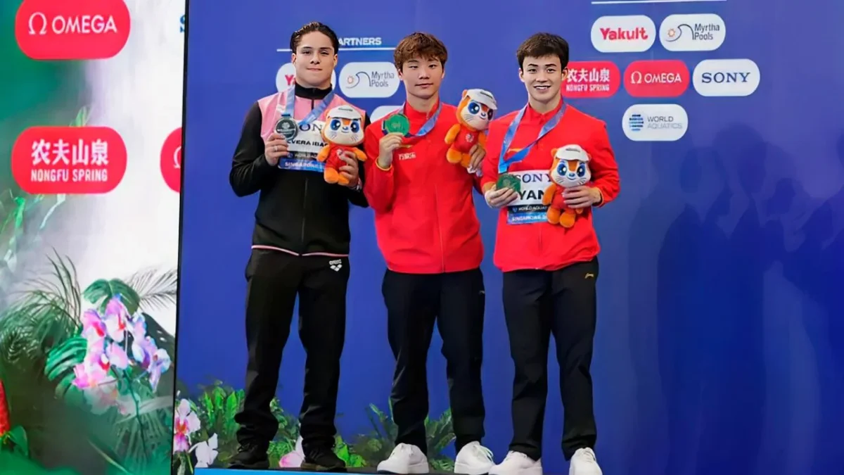 Osmar Olvera subió al podio en el Campeonato Mundial de Deportes Acuáticos y aún tiene algunas pruebas pendientes y sumar más victorias