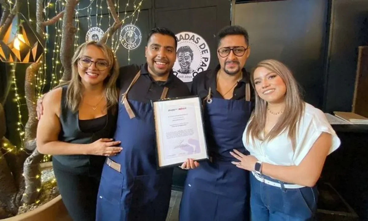 Paco el de las empanadas cumple su sueño y abre su primer local en Cholula