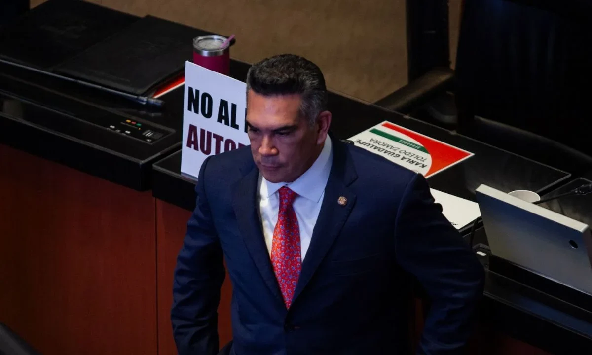 El senador Alejandro "Alito" Moreno presumió que el PRI le "cumplió" a la ciudadanía al rechazar las reformas de seguridad recién aprobadas.
