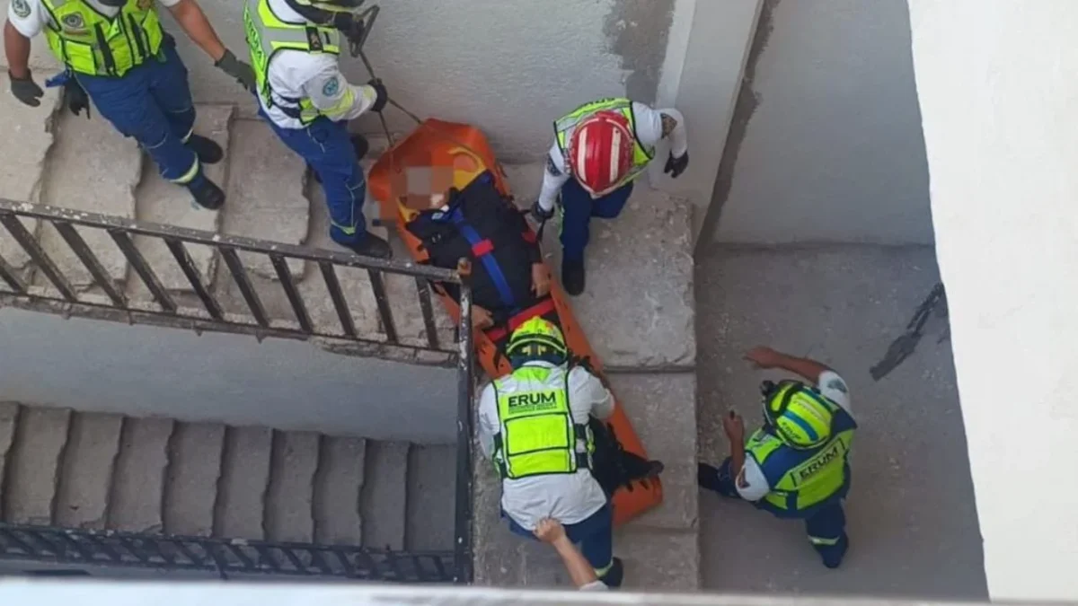 Párroco cayó desde una azotea de una iglesia en la alcaldía Cuauhtémoc.