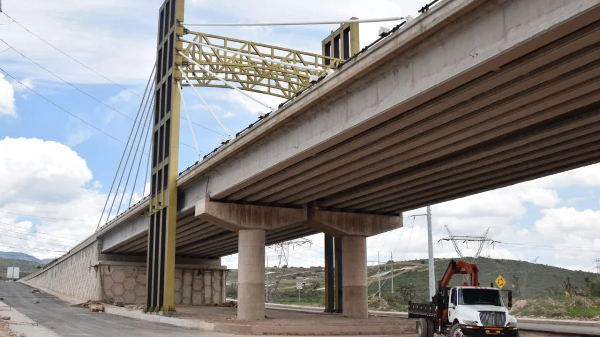 Ricardo Gallardo consolida una movilidad vial sin precedentes en obras de infraestructura
