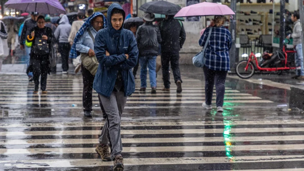 Según el reporte del clima, hoy ese prevén lluvias fuertes a muy fuertes con descargas eléctricas en el sureste de México, Veracruz y Guerrero.