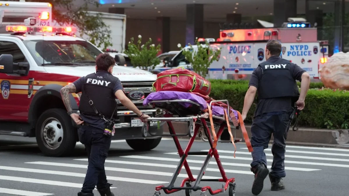 Un tiroteo en Manhattan, Estados Unidos, desata operativo y alarma en zona corporativa.