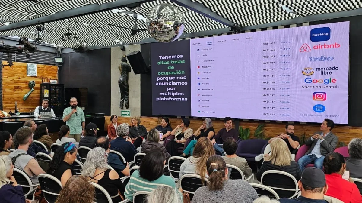 Defensa. En conferencia, anfitriones de alojamientos apuntaron que no son la causa de la gentrificación y conmina a que  se prohíba la participación de grandes desarrolladores inmobiliarios en el negocio. 