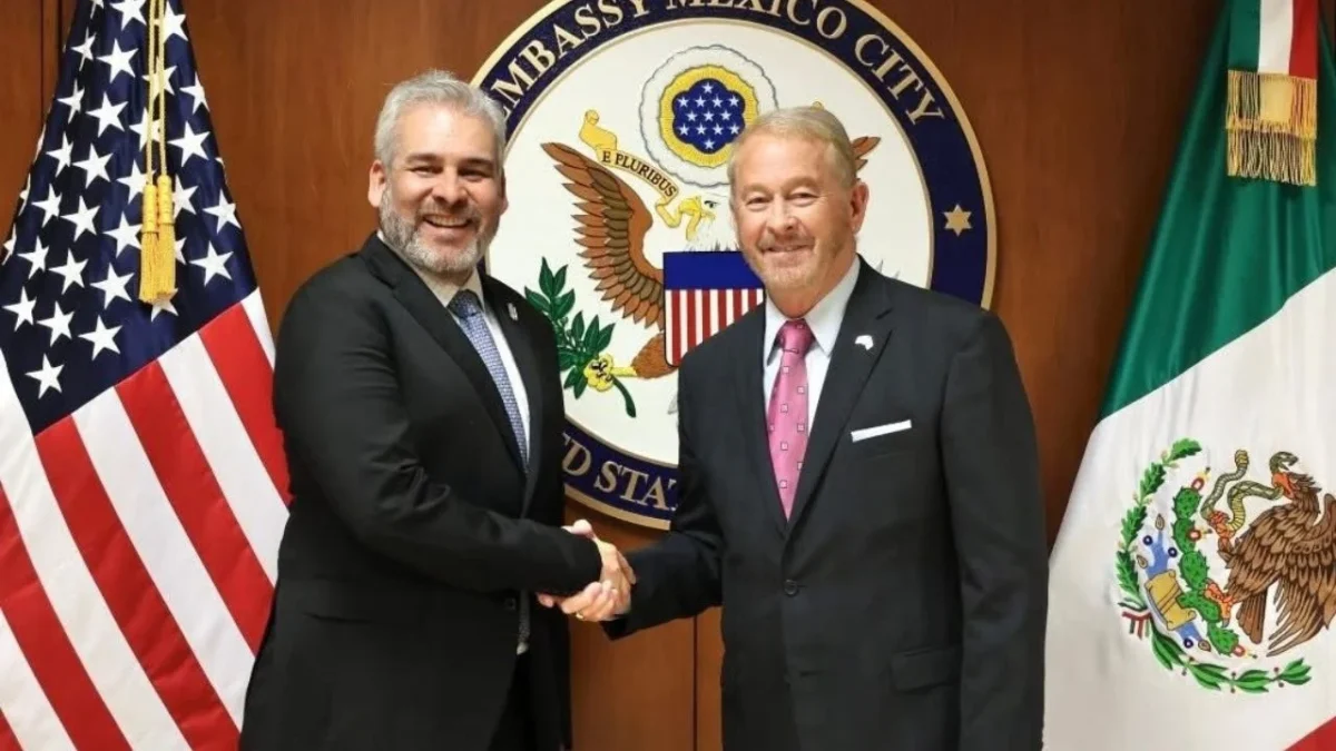 Alfredo Ramírez Bedolla y Ronald Johnson