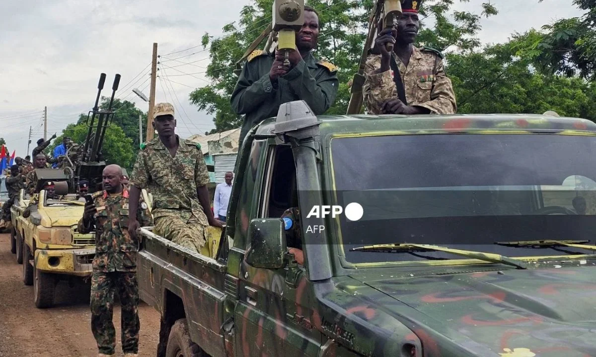 Desde mayo del año pasado, El Fasher está sitiada por las Fuerzas de Apoyo Rápido (FAR), un grupo paramilitar que combate al ejército sudanés