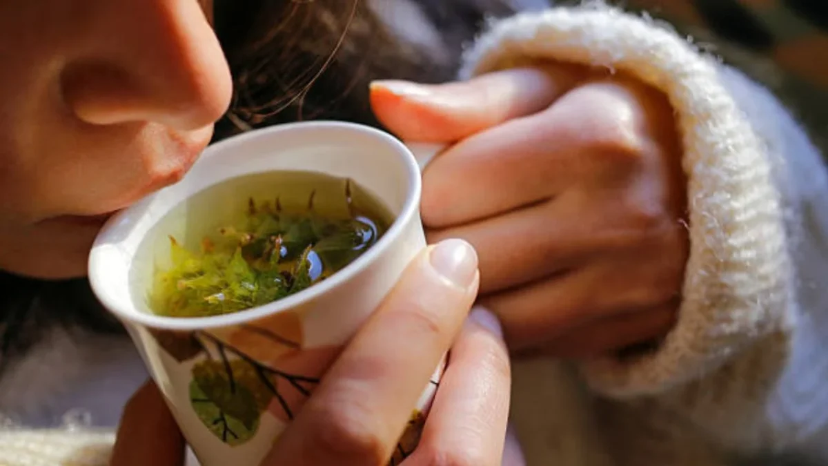 El té es rico en flavonoides, conocidos por su potencial para fortalecer el sistema inmunitario