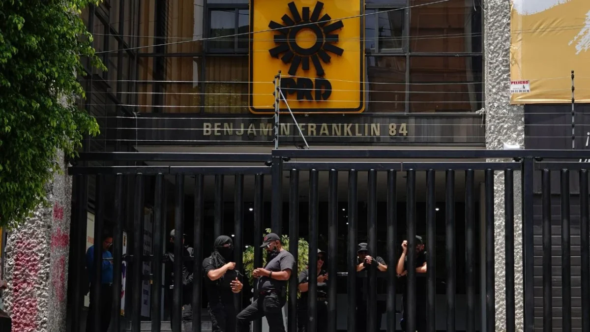 Intervenido. Comprado durante la pandemia, el Edificio de Benjamin Franklin 84, del PRD ya está bajo control del INE. 