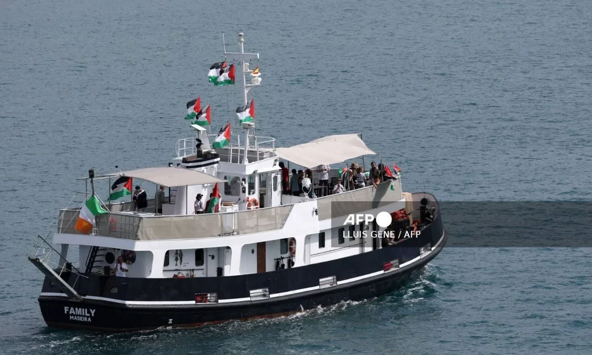 Flotilla con Greta Thunberg zarpó de Barcelona con ayuda para Gaza