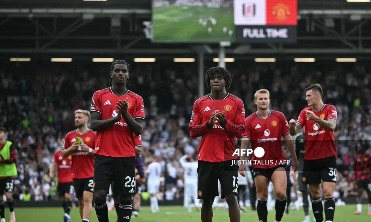 Fulham y Raúl Jiménez empatan ante el Manchester United