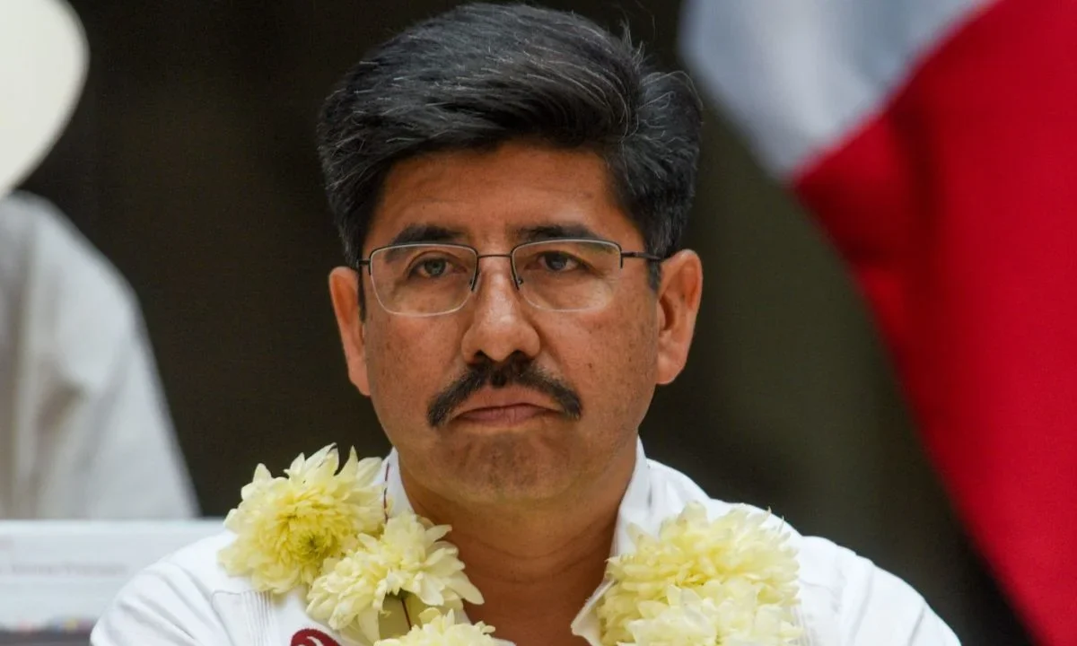 Hugo Aguilar llega a la Cámara de Diputados para encuentro 'México Pluricultural'