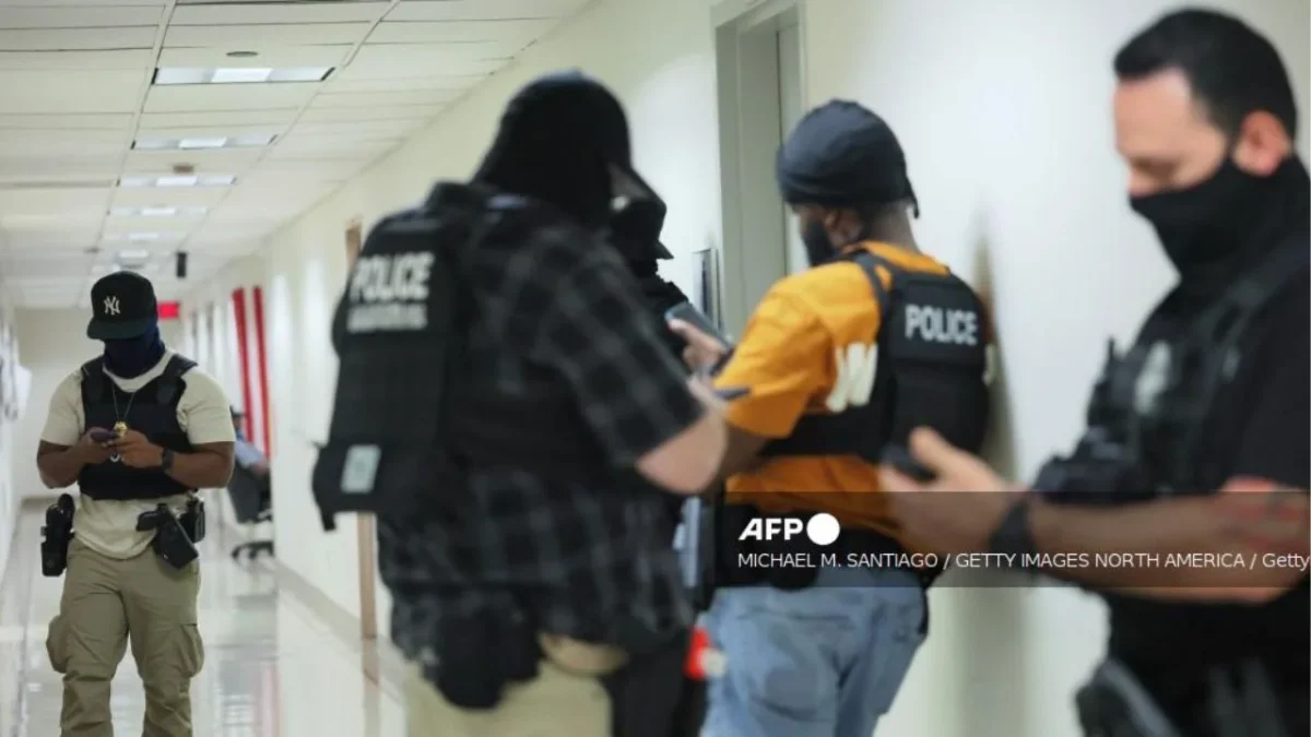 ICE detiene a inmigrantes en los juzgados de la ciudad de Nueva York a nosotros
