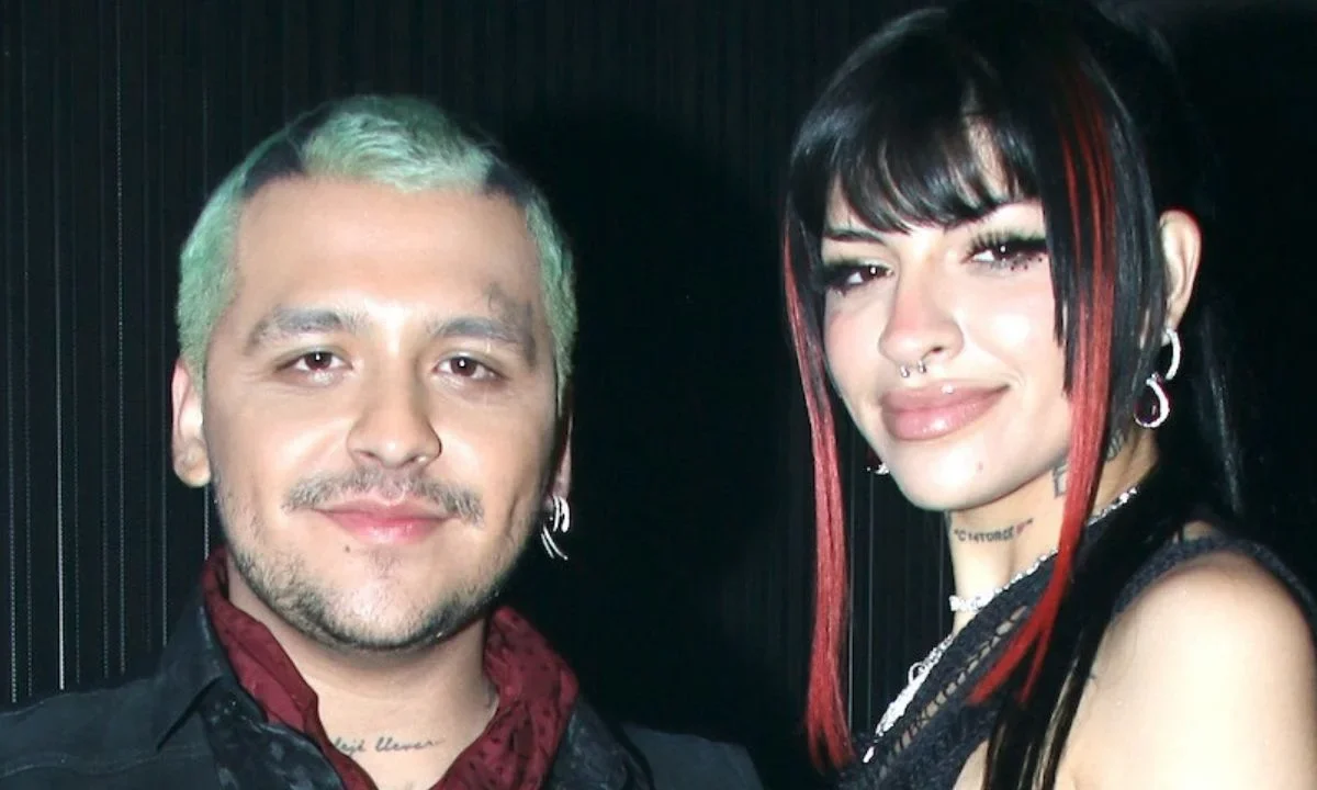 Christian Nodal lanza explosivo adelanto de su entrevista con Adela Micha respecto a su relación con Cazzu