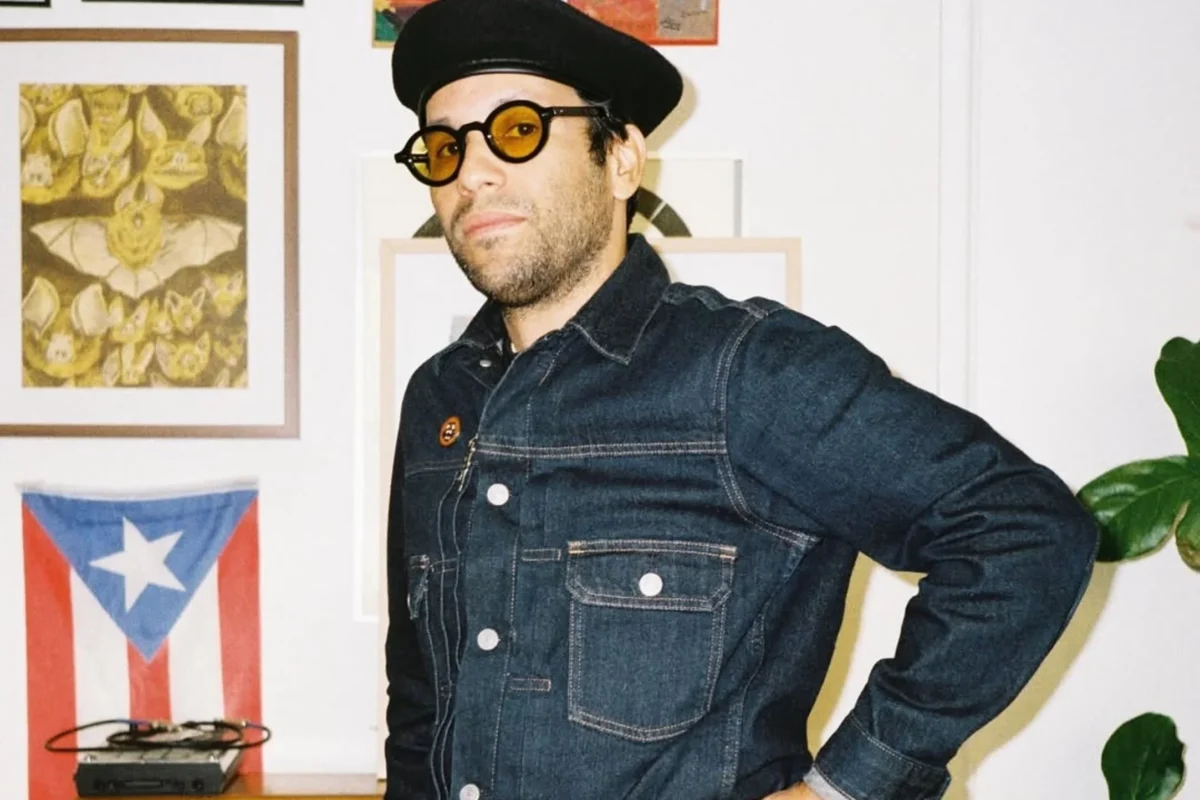 Another Place es el quinto álbum del puertorriqueño, Pachyman, que recientemente se publicó en mayo y consta de 10 canciones