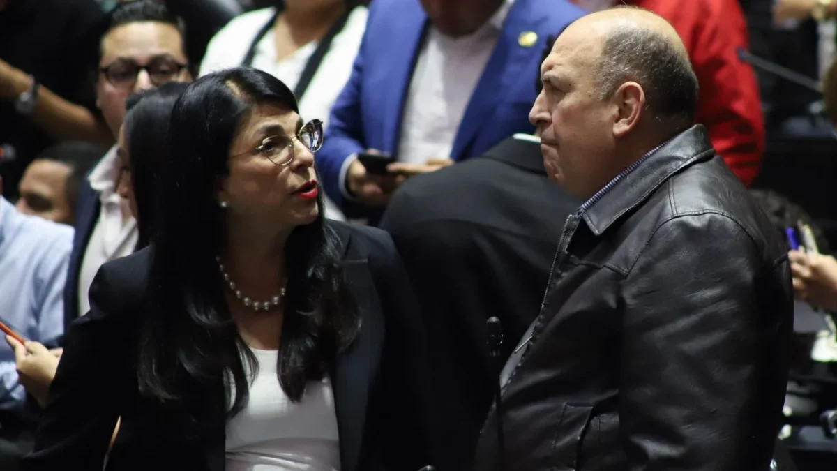 Quitar financiamiento a partidos abre la puerta a dinero del crimen, amaga Oposición