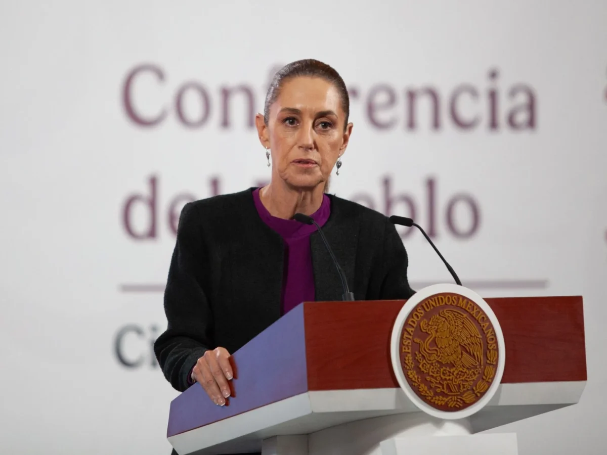Propuesta. La presidenta Claudia Sheinbaum planteó la necesidad de ahorrar recursos con un recorte a los partidos políticos y la desaparición de las plurinominales.
