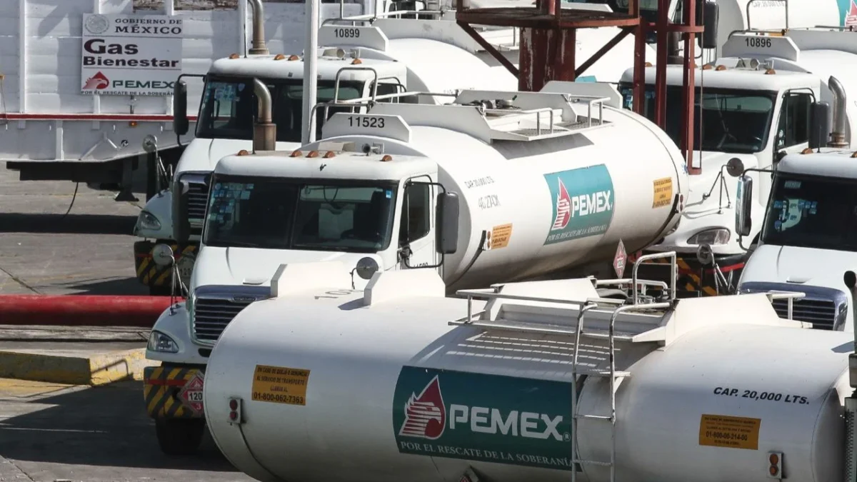 Sheinbuam sentenció que no hay desabasto de combustible en el país y dijo que "cualquier problema que tenga que ver con los contratos a transportistas se está resolviendo"