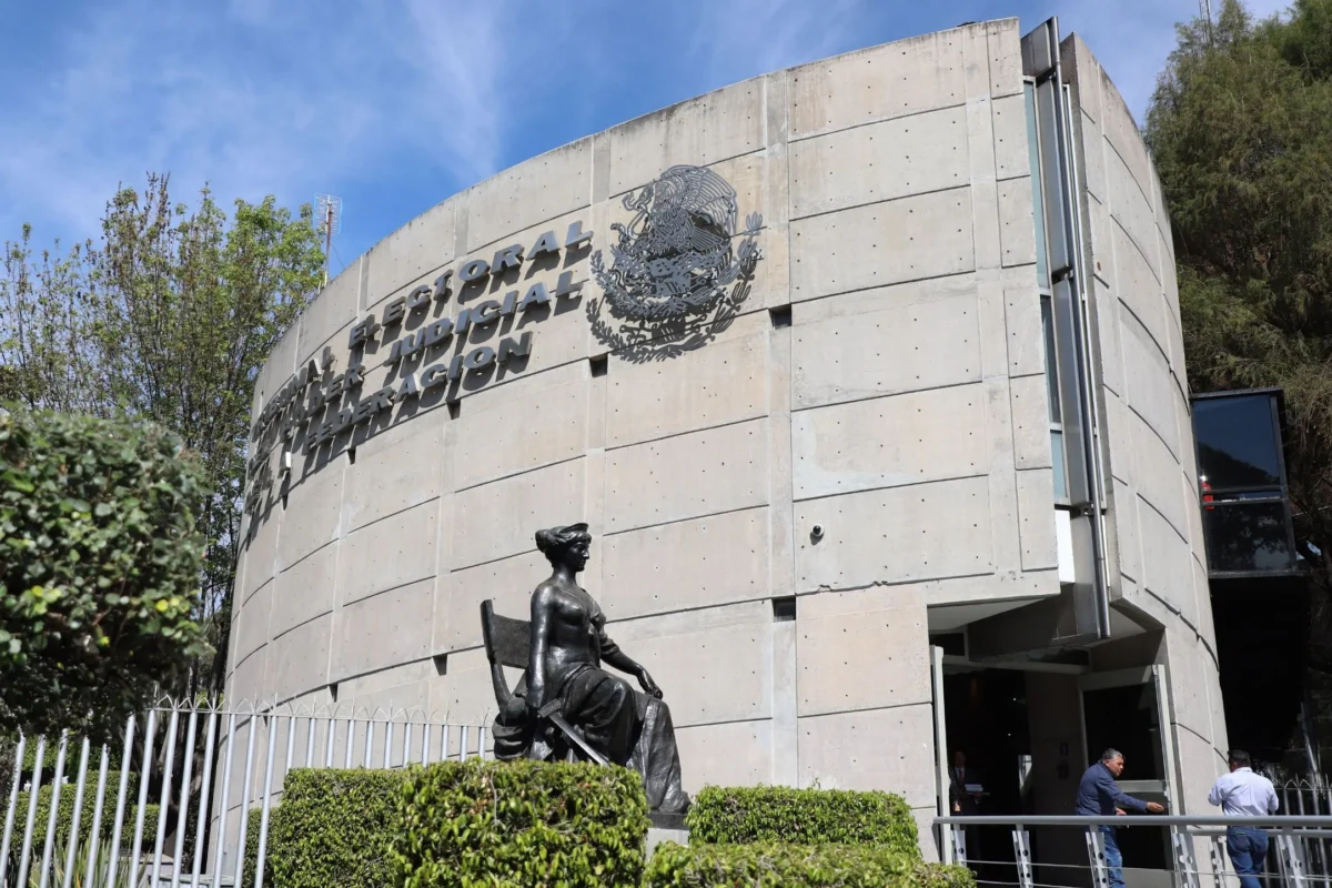 Trámite. El Tribunal Electoral del Poder Judicial de la Federación (TEPJF) cumplió ayer con otro paso de la reforma judicial.