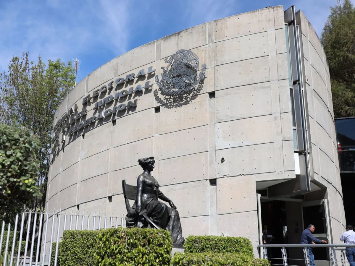 Trámite. El Tribunal Electoral del Poder Judicial de la Federación (TEPJF) cumplió ayer con otro paso de la reforma judicial.