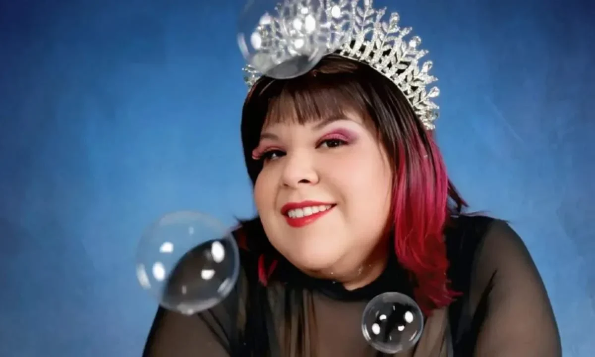 La influencer AimeP3 desmintió rumores sobre su muerte y pidió frenar la difusión de noticias falsas en redes sociales.