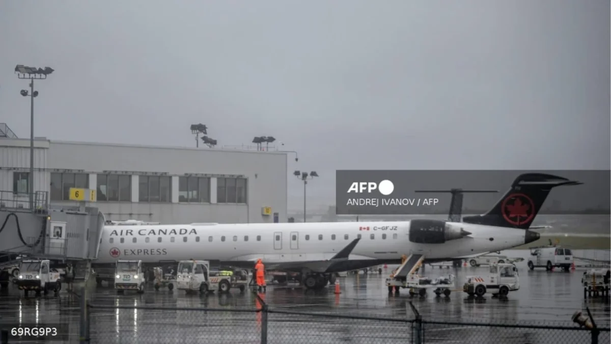 Auxiliares de vuelo de Air Canada mantienen la huelga tras denunciar violaciones laborales que afectan a más de 10 mil trabajadores.