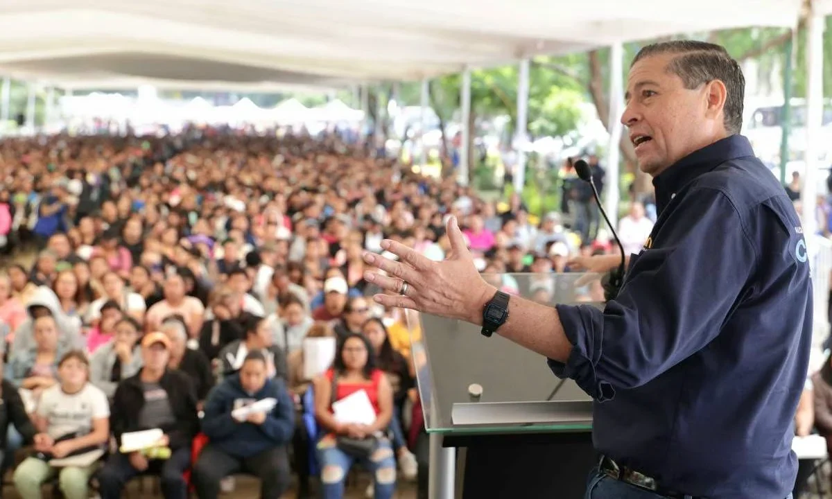 Se pondrá en marcha el dispositivo de seguridad anual para un regreso a clases seguro de estudiantes a los planteles escolares, comentó el alcalde de Coyoacán, Giovani Gutiérrez.