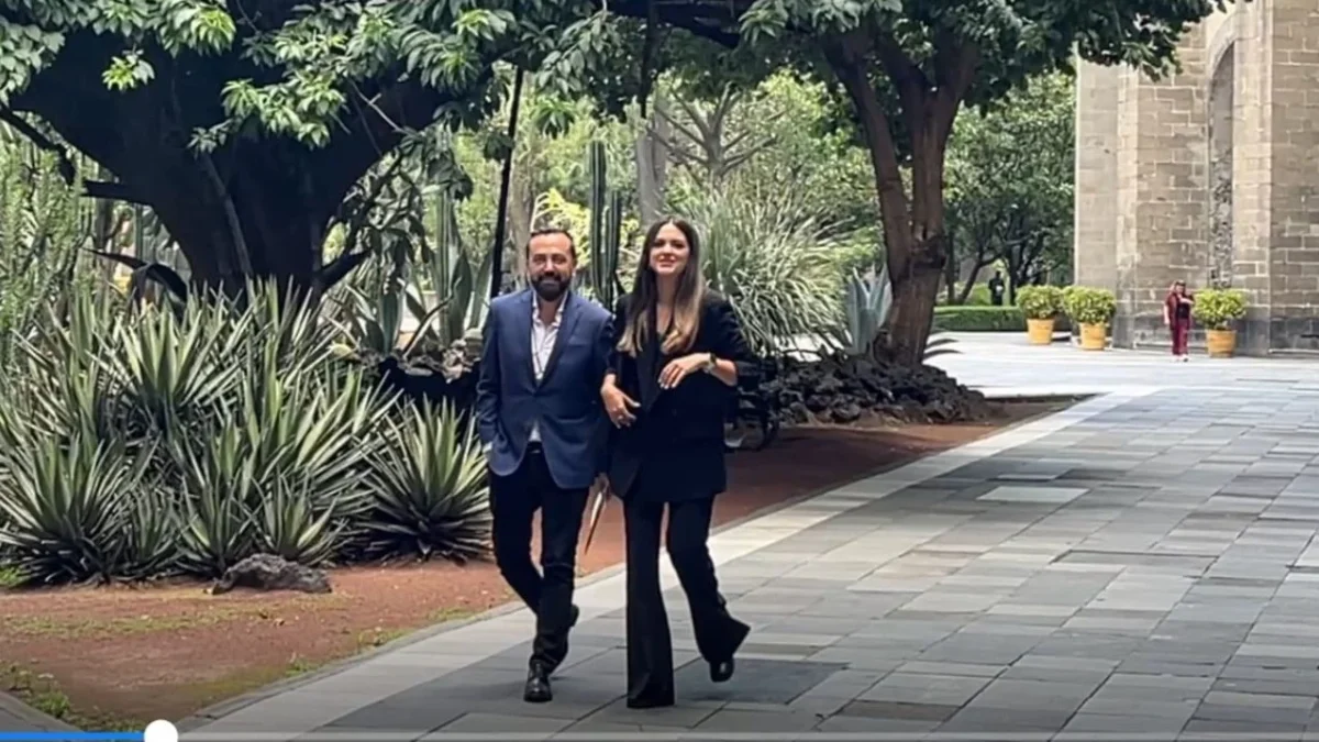 Los voceros morenistas Arturo Ávila y Andrea Chávez se reúnen con Comunicación de la Presidencia.